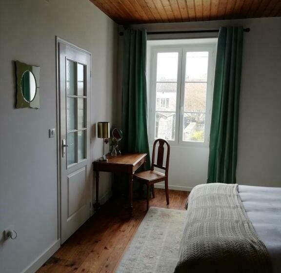 مبيت وإفطار La Maison Mûrier