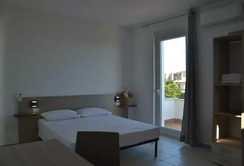 ベッドアンドブレックファースト Guest House   Villa Uria