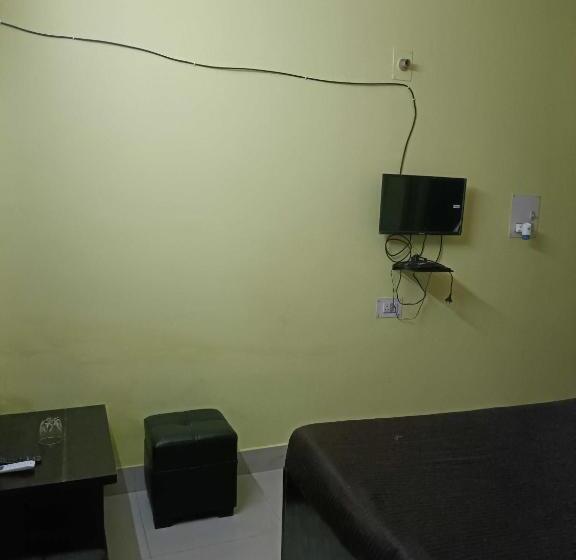 בית מלון כפרי Oyo 88953 Orchid Home Stay 2