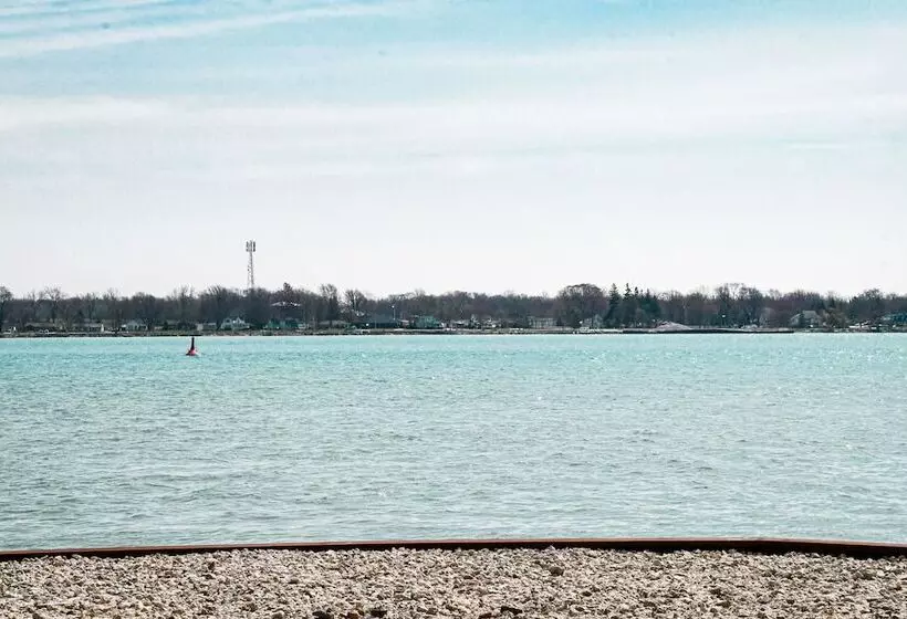 Hotelli St. Clair Inn