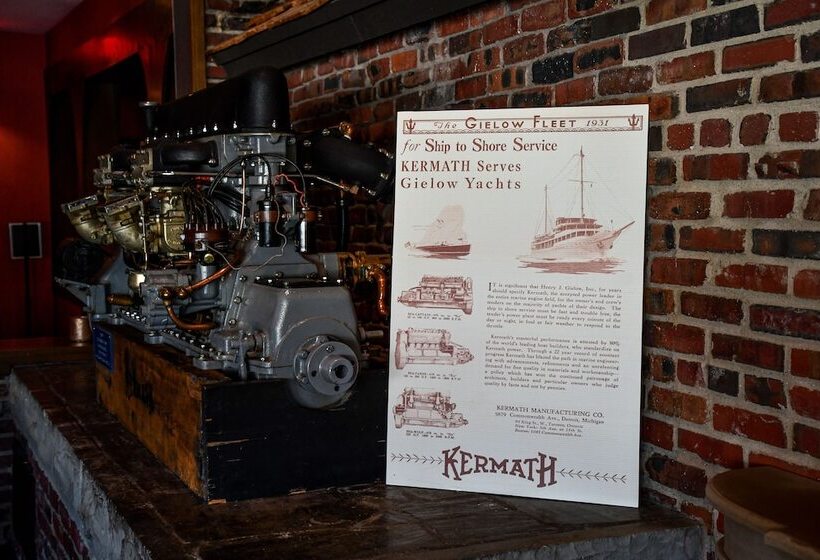 فندق St. Clair Inn