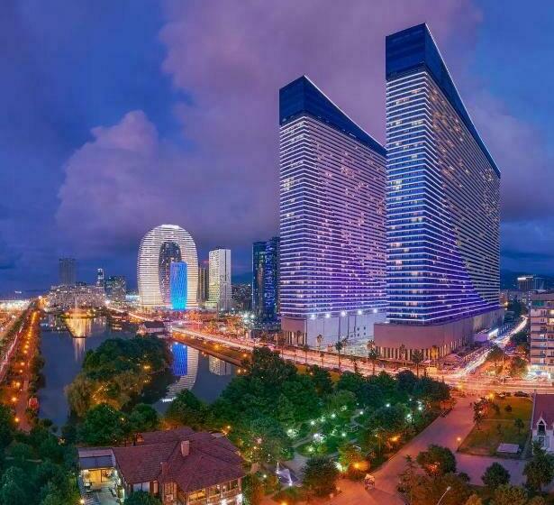 Orbi City Hotel With Sea View