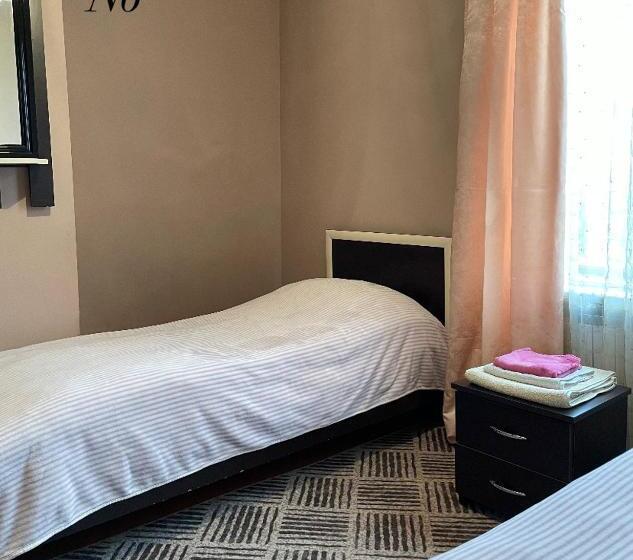 پانسیون Artina Guest House