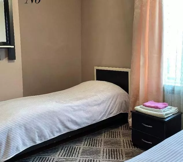 پانسیون Artina Guest House