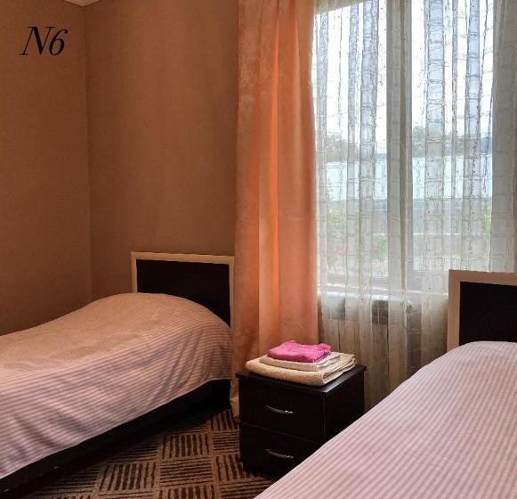 پانسیون Artina Guest House