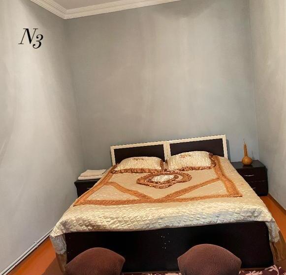 پانسیون Artina Guest House