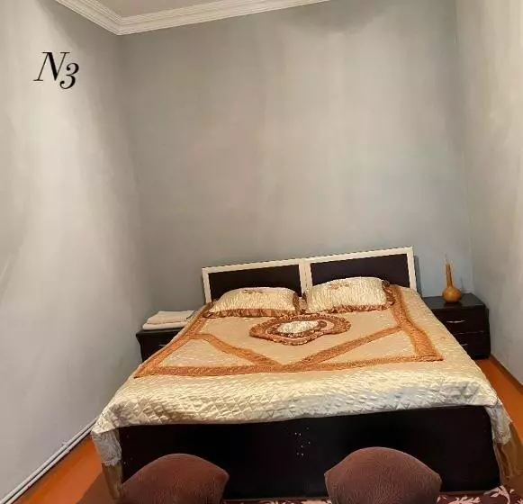پانسیون Artina Guest House
