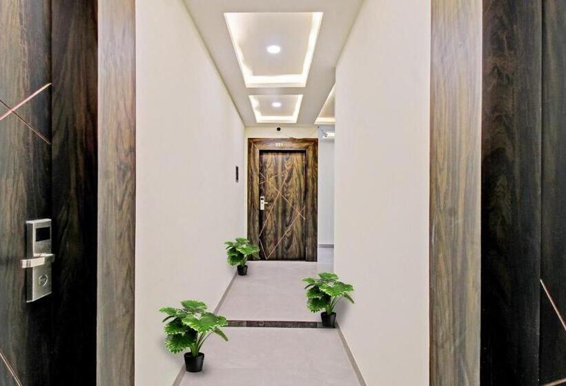 Townhouse Hotel Md Star