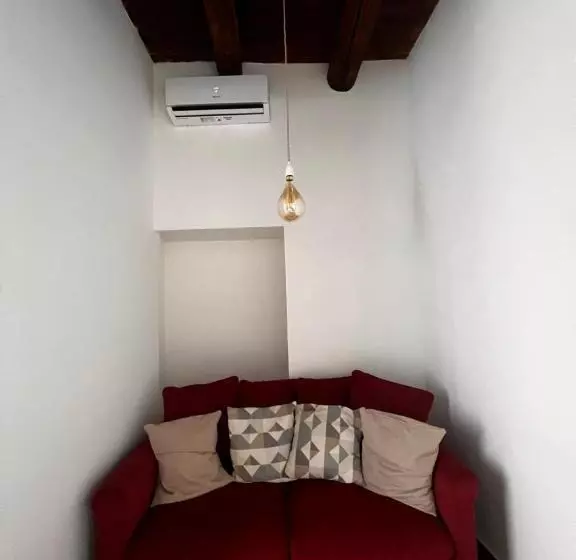 Aamiaismajoitus (B&B) Villa Valminuta