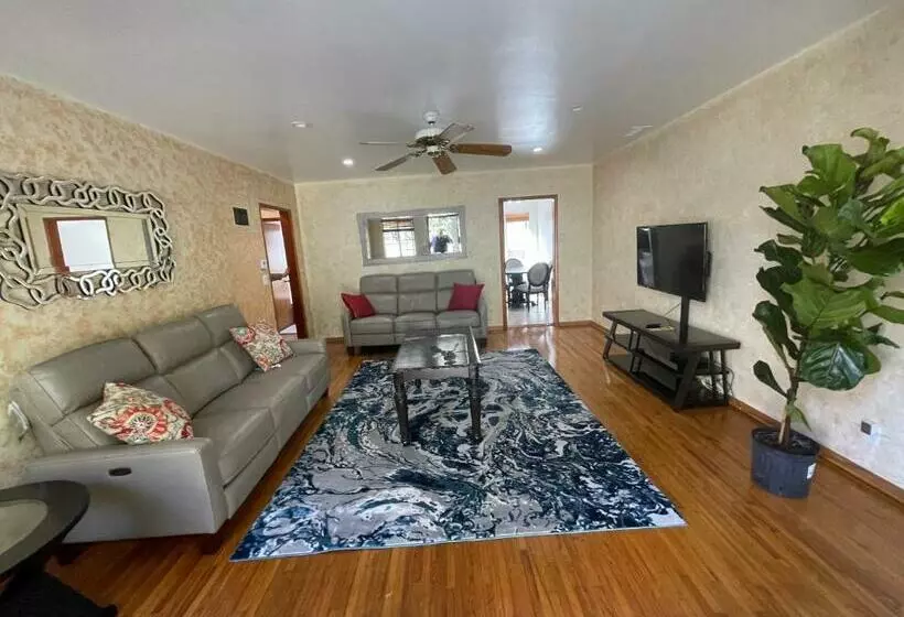 Condo Near Beach Sm