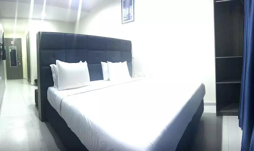 هتل De Rigg Place Victoria Island