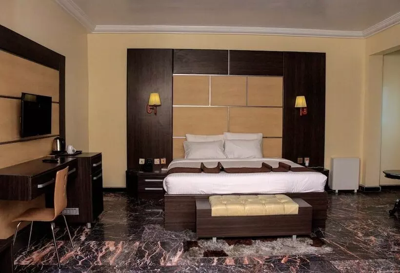 هتل Desikok Royal