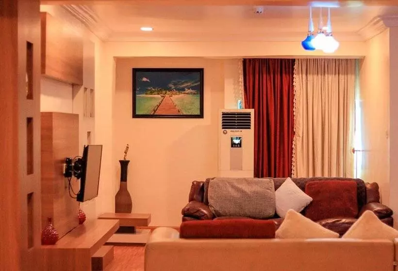 هتل Desikok Royal