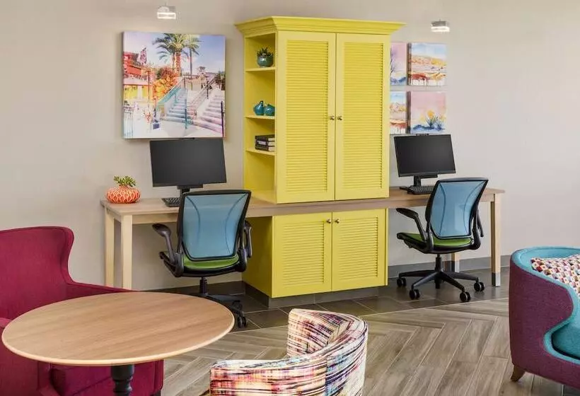 ホテル Home2 Suites By Hilton Scottsdale North