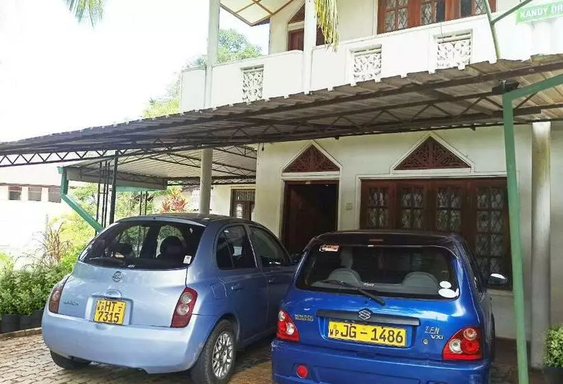 Kandy Drive
