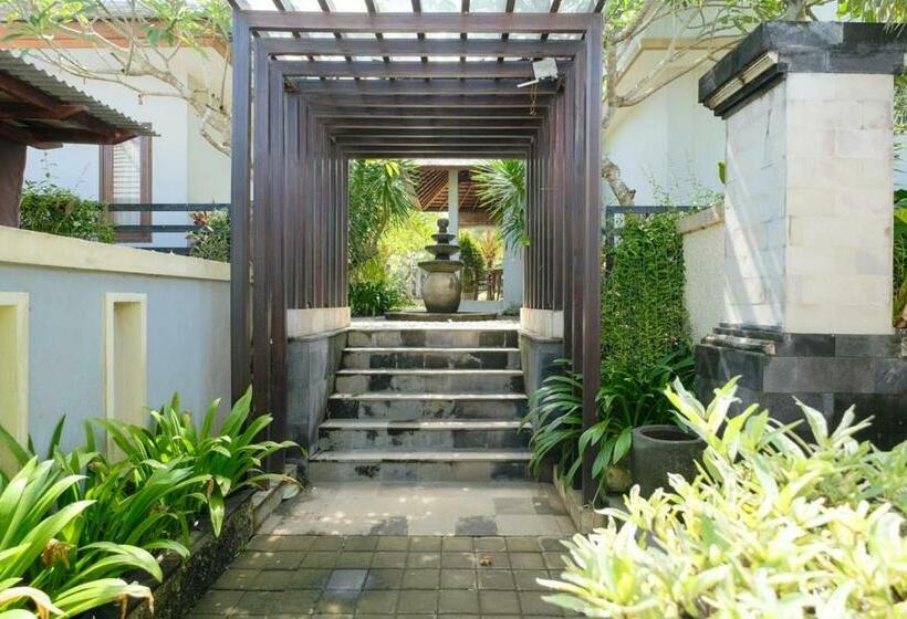 膳宿费 Dinar Hills Ungasan