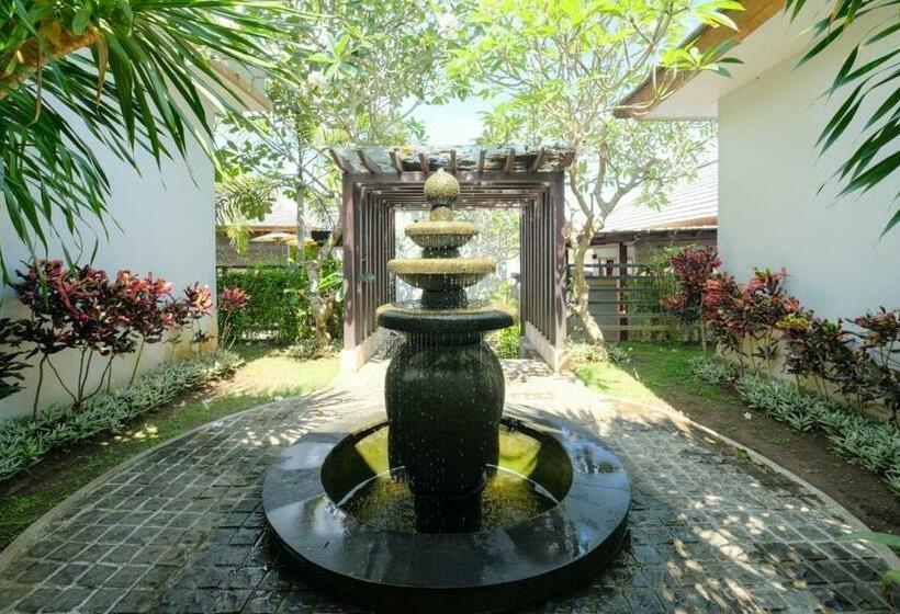 膳宿费 Dinar Hills Ungasan