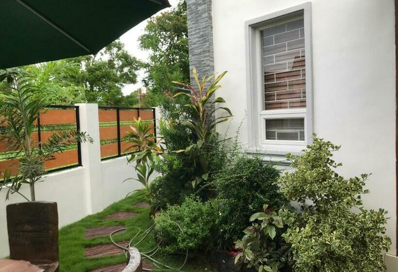 Пансион Transient Housing 2nd Floor Only