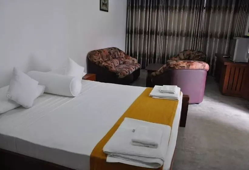 پانسیون Trinco Rest House