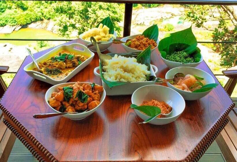 Pensiune Trinco Rest House