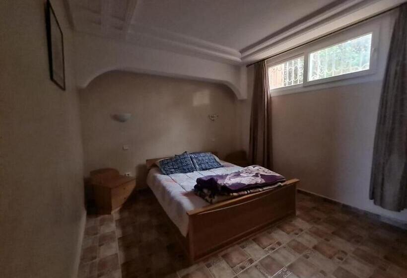 Apprt En S.sol+piscine Privee