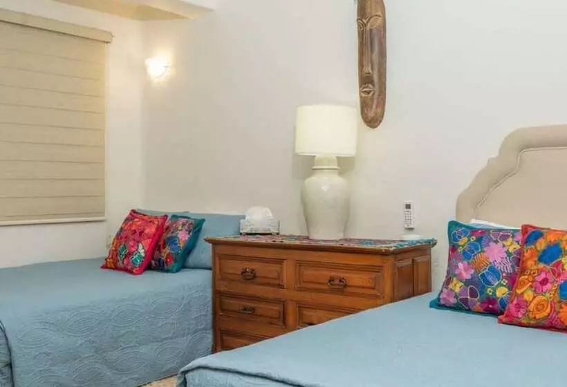Ocean Front Condo With Pool Sleeps 6 Adults Quinta Del Mar 203