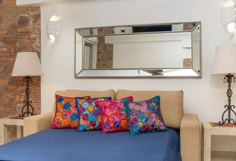 Ocean Front Condo With Pool Sleeps 6 Adults Quinta Del Mar 203