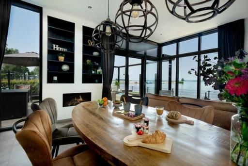 Luxus Cube Meerblick Veluwemeer Am Strand In Erster Reihe