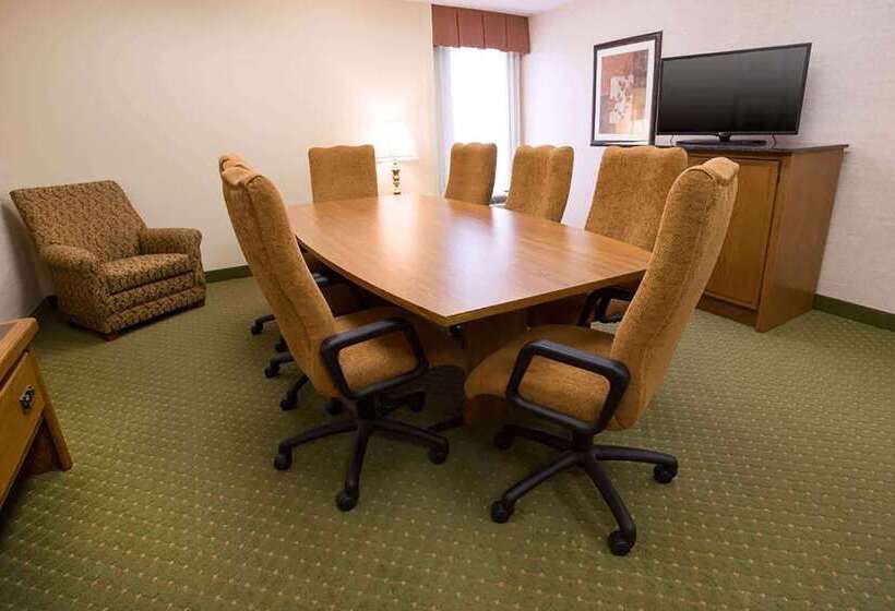 Отель Days Inn By Wyndham Rolla