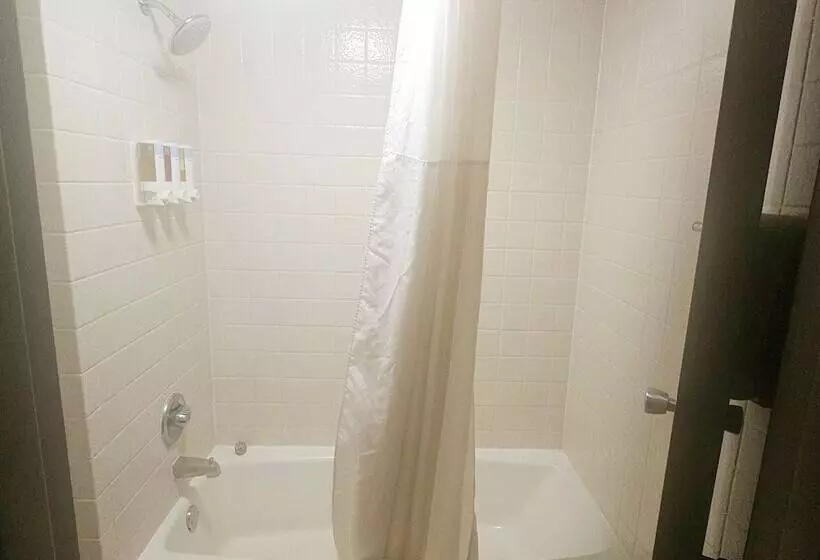 호텔 Days Inn By Wyndham Rolla