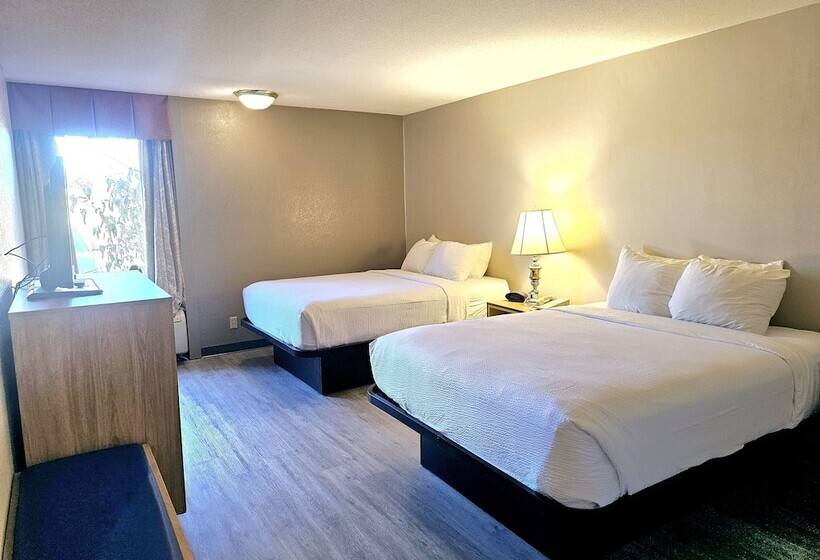 Отель Days Inn By Wyndham Rolla