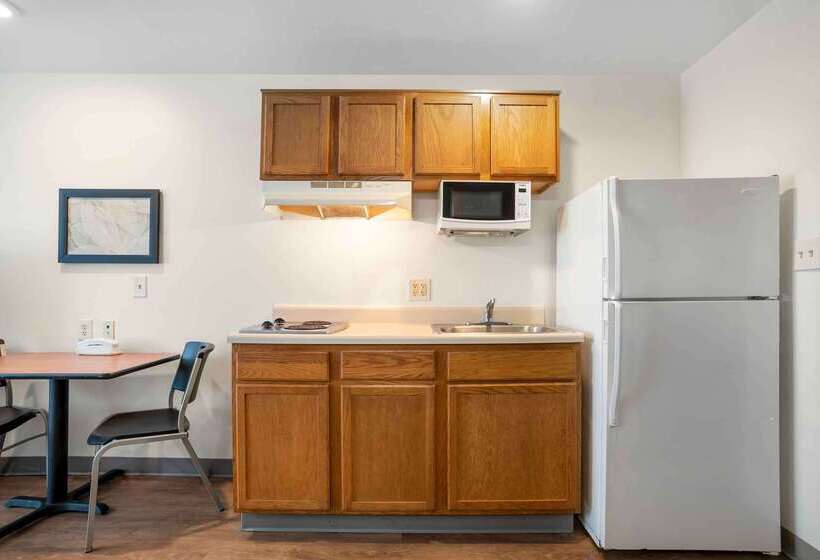 בית מלון כפרי Extended Stay America Select Suites  Tallahassee  Northwest