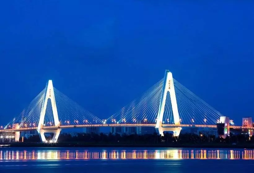 هتل Haikou Baofa Shengyi