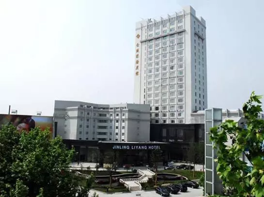 Отель Jinling Liyang Palace