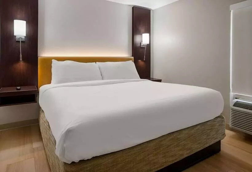 The Marco Hotel Lake Charles