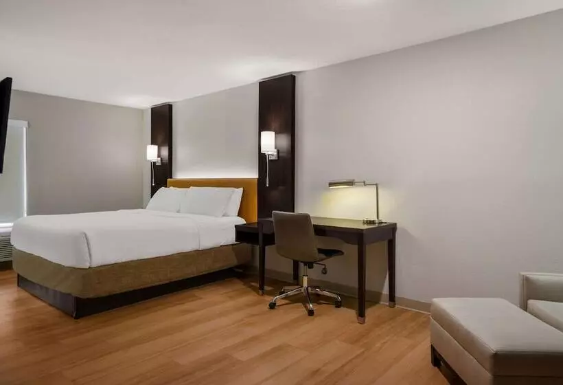 The Marco Hotel Lake Charles