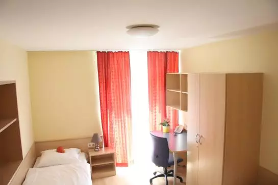 Strawberry Summer Hostel Mittelgasse