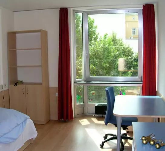 Strawberry Summer Hostel Mittelgasse