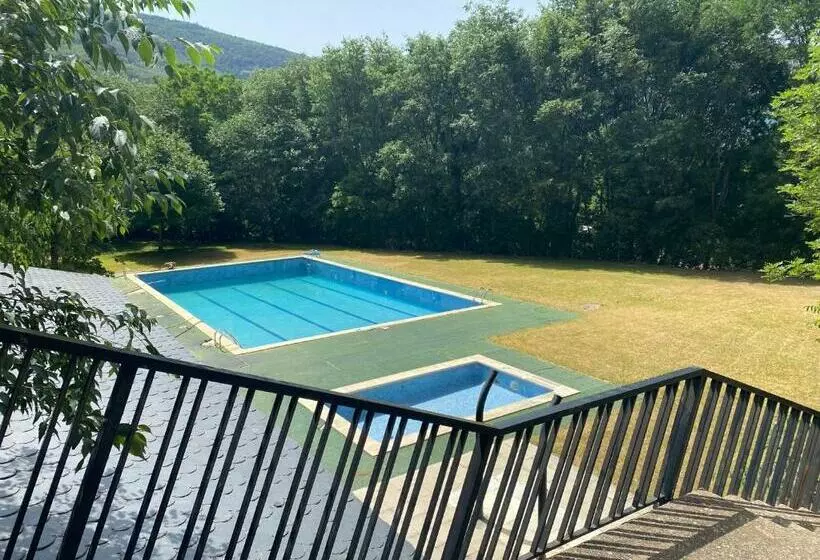 Acogedor Piso En Sort Con Piscina