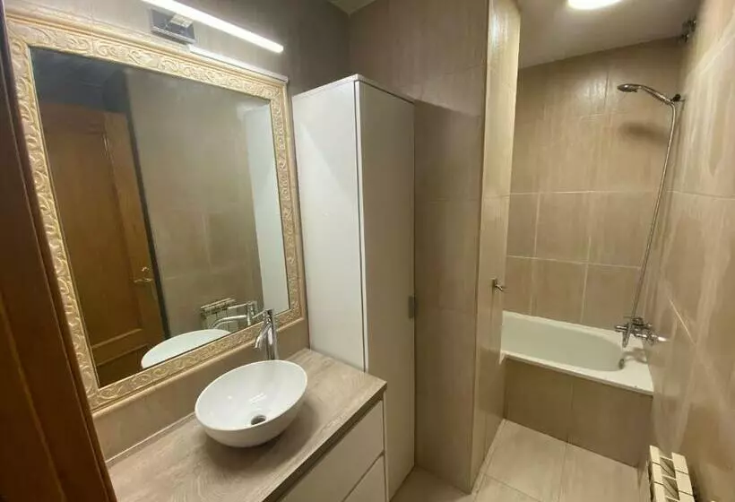 Acogedor Piso En Sort Con Piscina