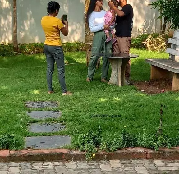 Hotelli Sri Saveraa Residency