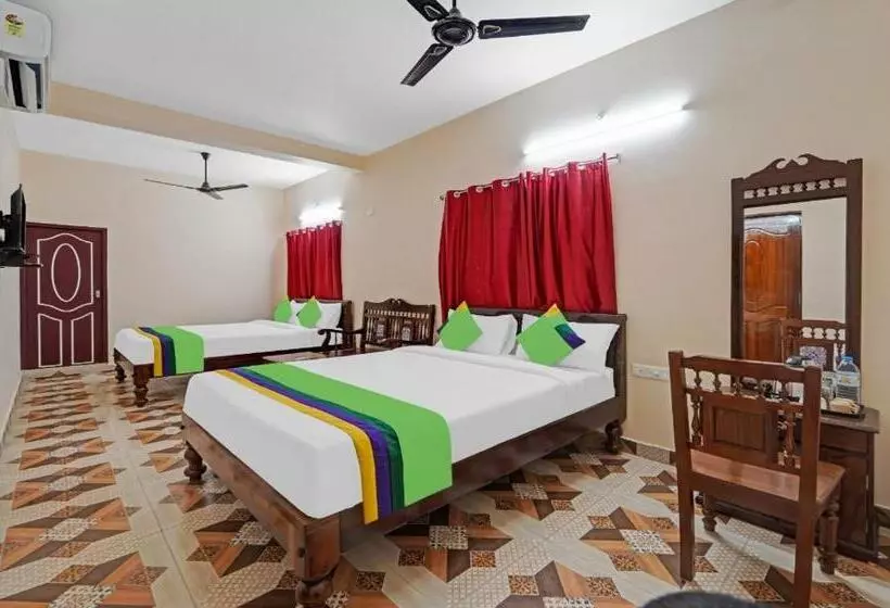 Hotelli Sri Saveraa Residency