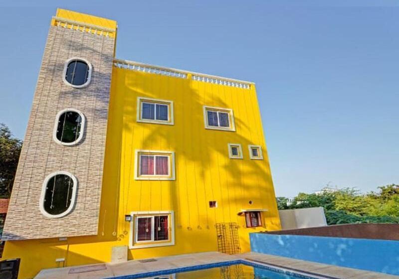 Hotel Sri Saveraa Residency