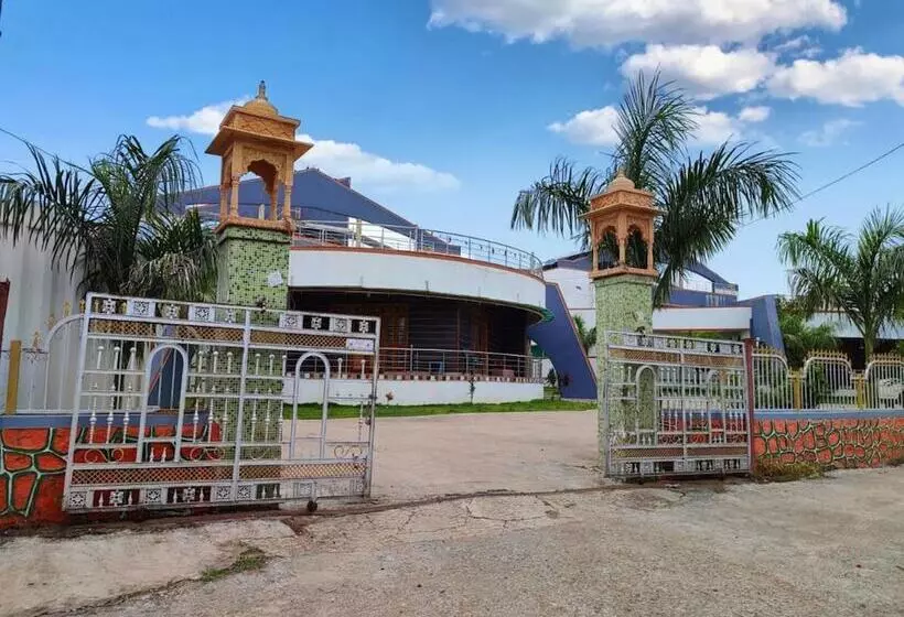 Hotelli Vasant Vihar Resort