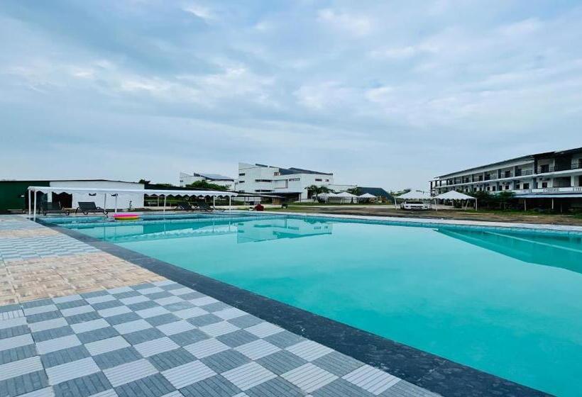 Hotel Vasant Vihar Resort