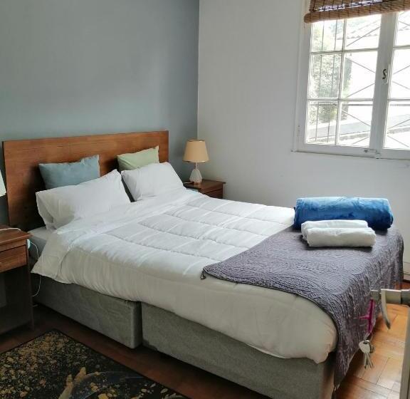 پانسیون Hostal Suzi