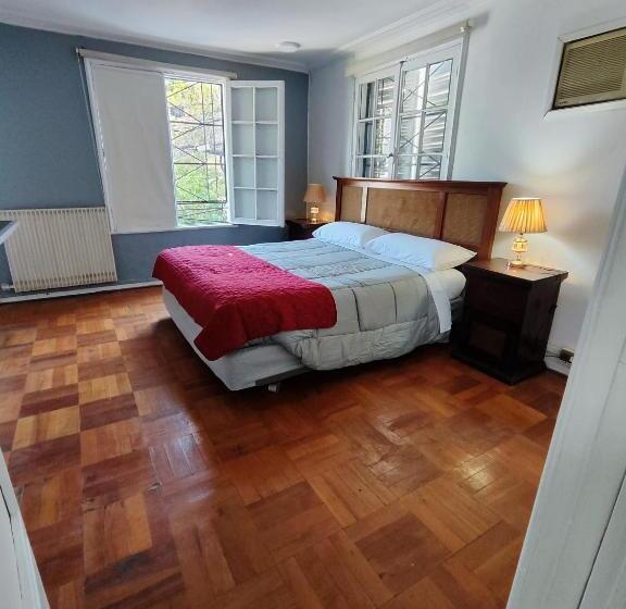 پانسیون Hostal Suzi