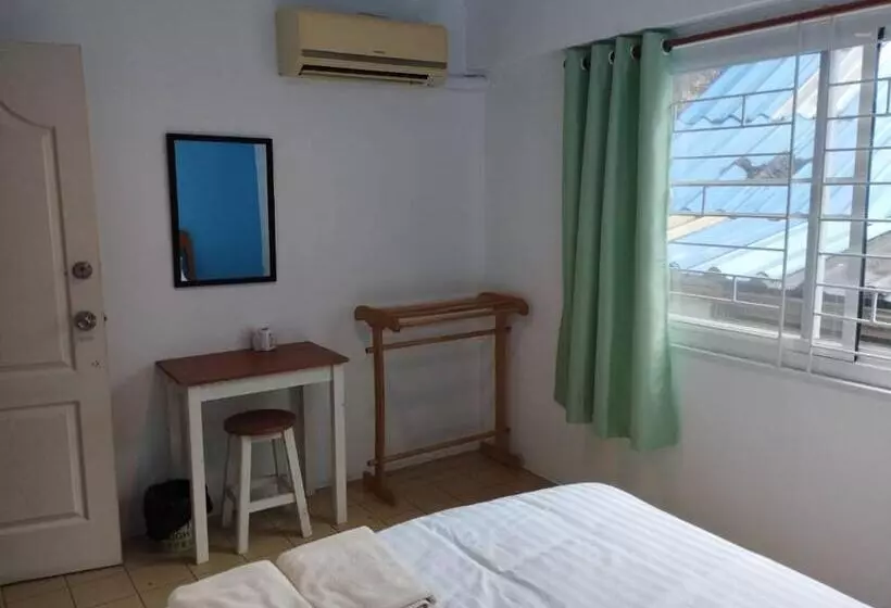 Majatalo Italay Guesthouse