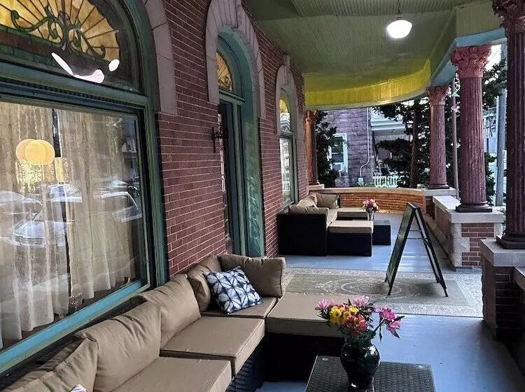 Vaast Bed & Breakfast