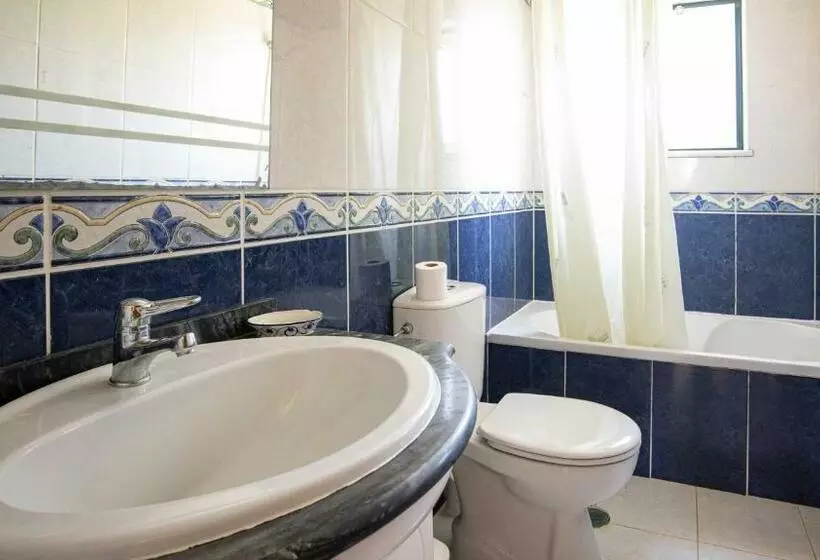 Villa Agapito   Sea View   Ac   By Bedzy
